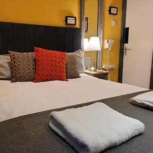 The - No 8 Guest house Edinburgh