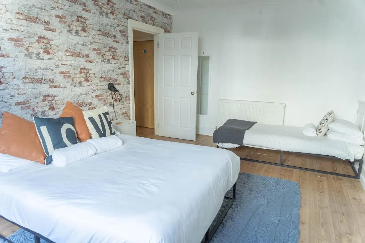Upper Rock Rooms Brighton
